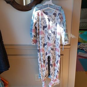 Just One You 2-pack fleece zip-up footie pajamas size 5T